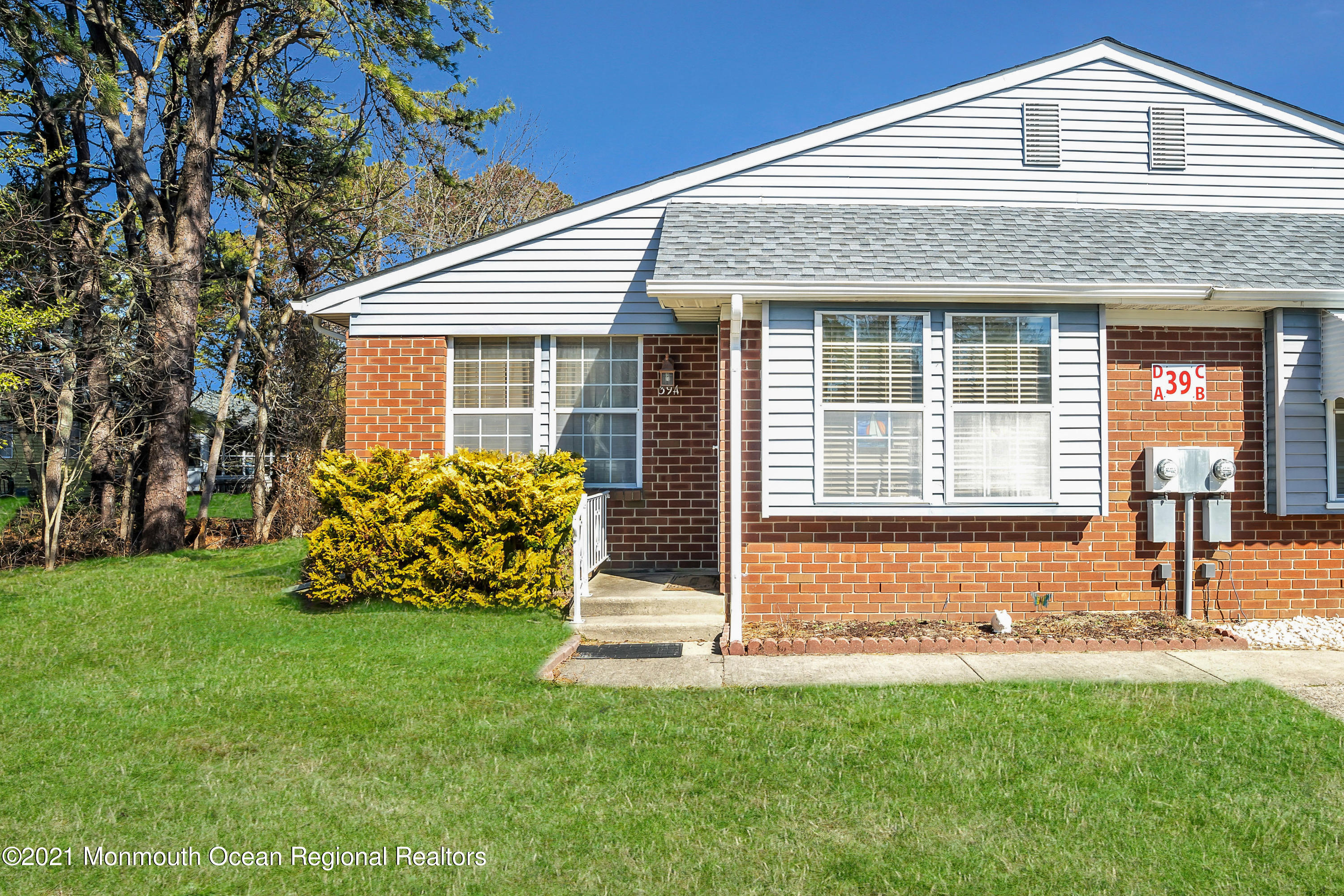 39 A Stonybrook Road Whiting, NJ 08759 - Photo 4 of 19 1 (4)