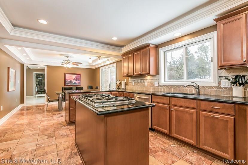 1228 Stuyvessant Road Bloomfield Hills, MI 48301 - Photo 14 of 49 Kitchen to Breakfast area