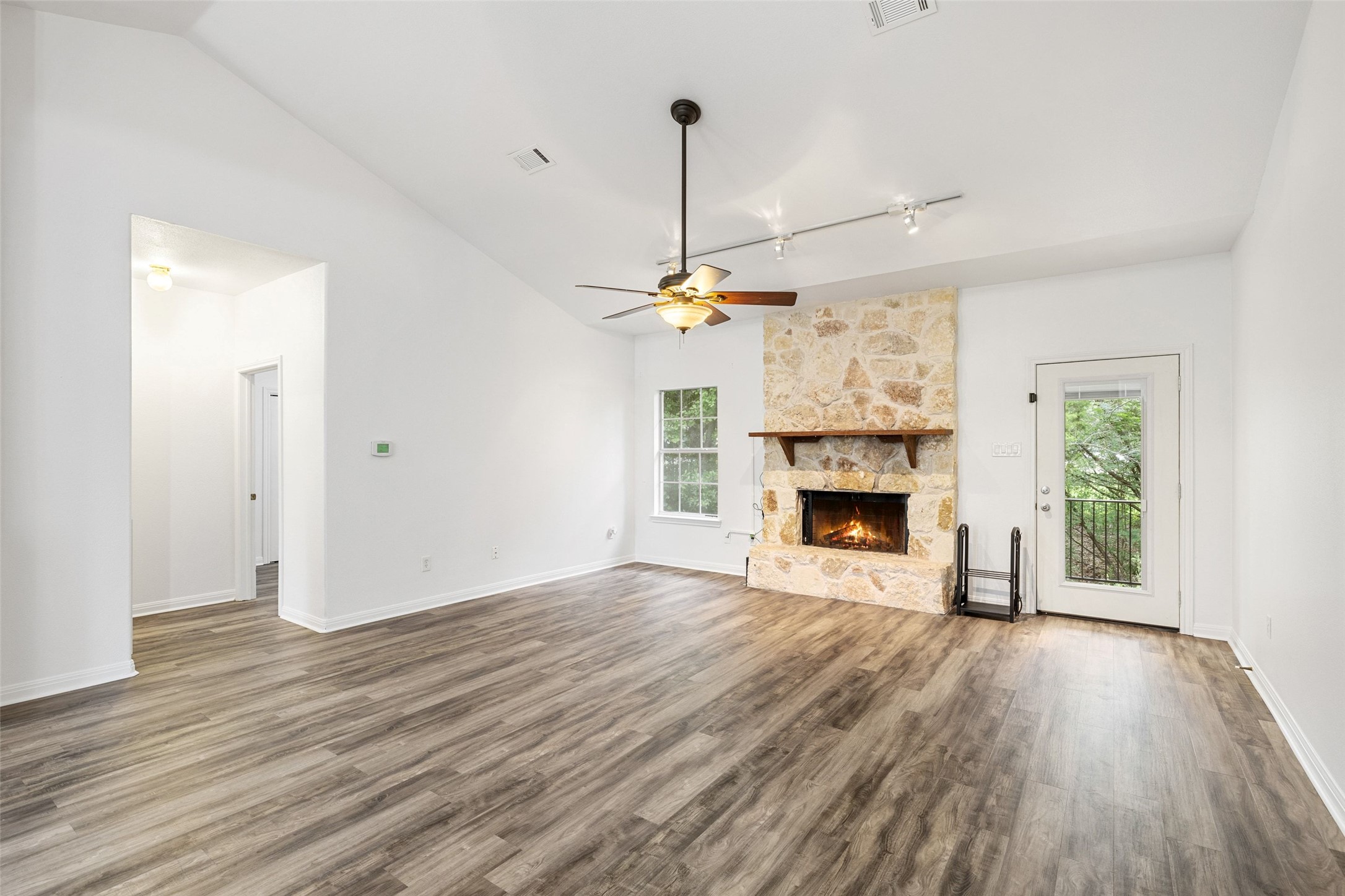 1301 South Quinlan Park Road Austin, TX 78732 - Photo 8 of 40