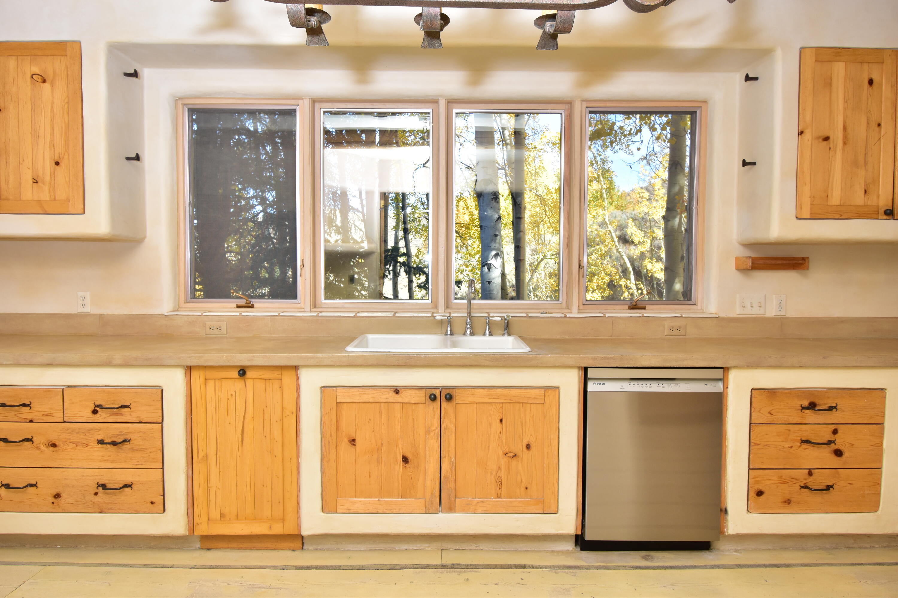 226 Blue Bell Road Sun Valley, ID 83353 - Photo 8 of 39 Kitchen
