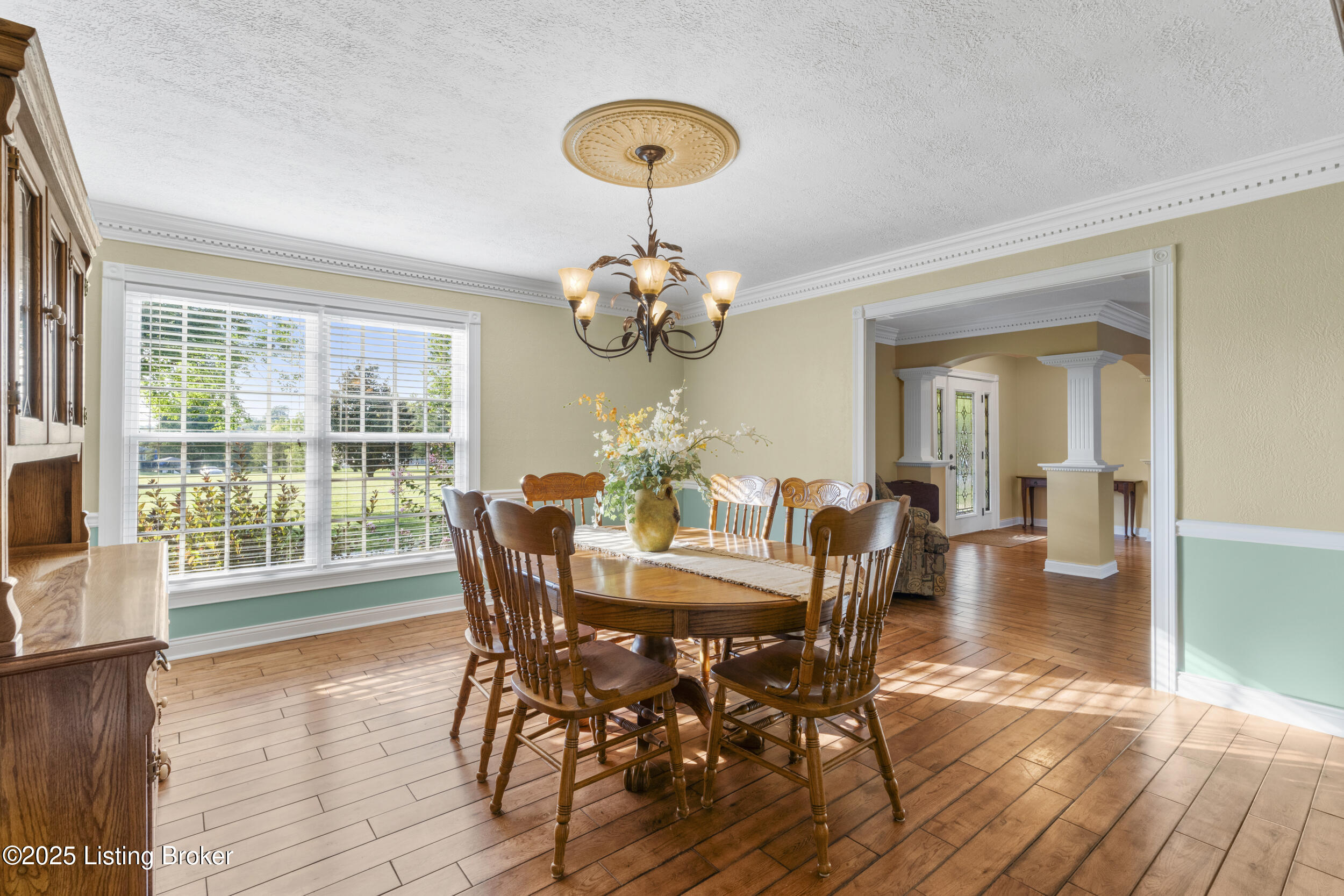 7707 Broad Run Road Louisville, KY 40291 - Photo 10 of 70 Dining Room