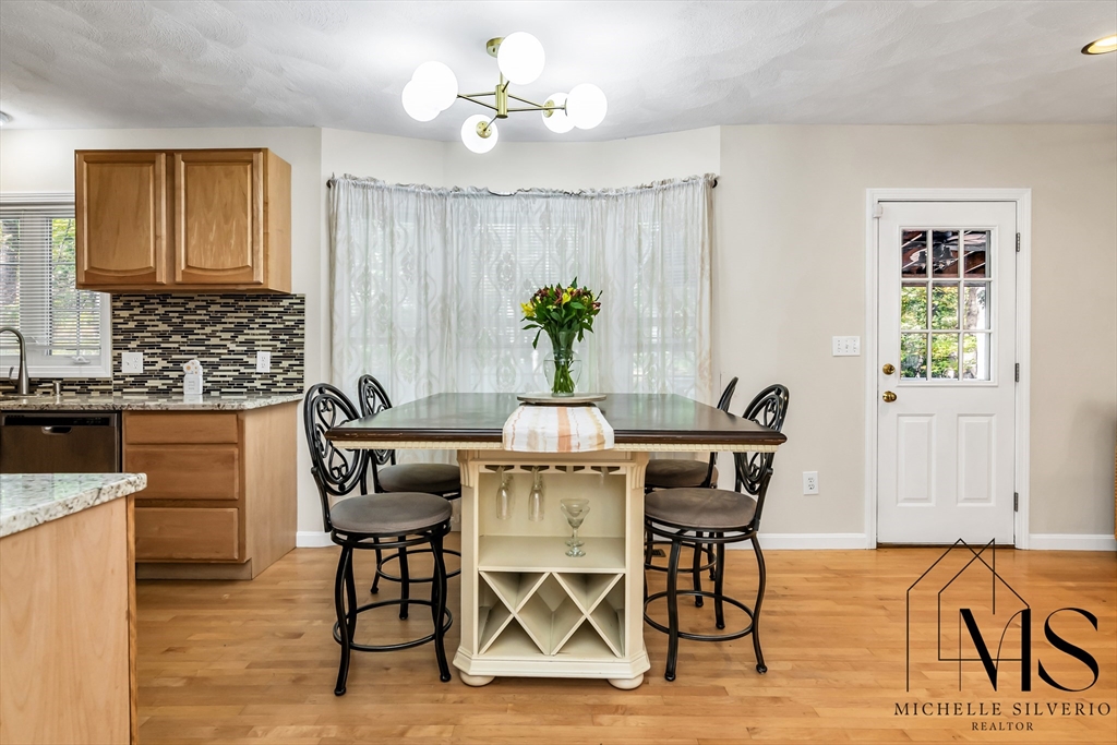 17 Scotland Heights Road Haverhill, MA 01832 - Photo 8 of 42 Gallery Image 8