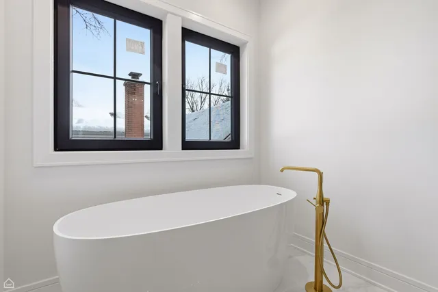 $1,650,000 | 1100 Lois Avenue, Park Ridge, IL 60068