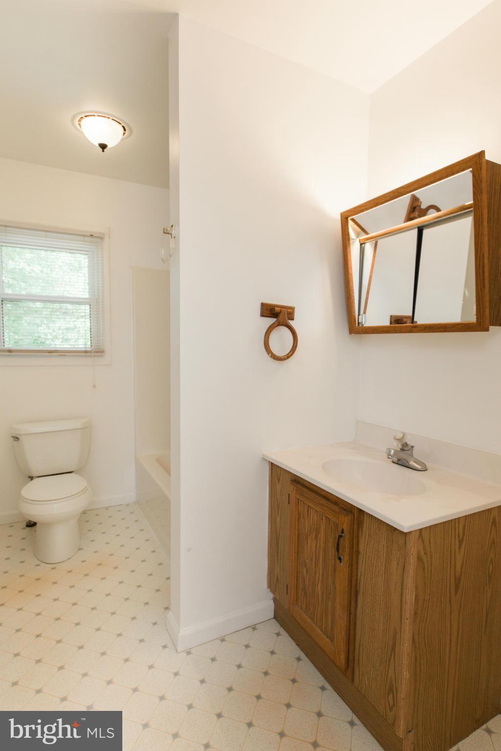 111 Dots Way Winchester, VA 22602 - Photo 15 of 29 Bath