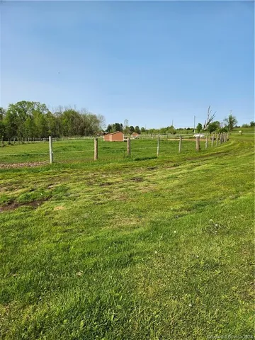 $1,200,000 | 85 East Street, East Granby, CT 06026