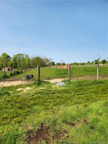 $1,200,000 | 85 East Street, East Granby, CT 06026