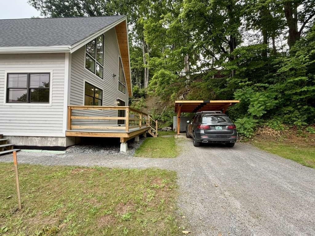 188 Wall Street Springfield, VT 05156 - Photo 3 of 18