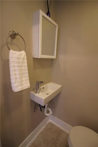 $3,000 | 298 Kenmont Avenue, Pittsburgh, PA 15216