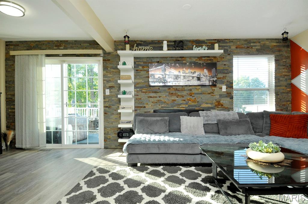 2343 Telegraph Road St. Louis, MO 63125 - Photo 8 of 61 Gallery Image 8