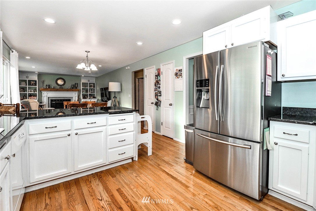 847 Goat Trail Loop Road Mukilteo, WA 98275 - Photo 11 of 40 Gallery Image 11
