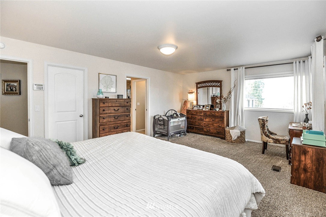 847 Goat Trail Loop Road Mukilteo, WA 98275 - Photo 16 of 40 Gallery Image 16
