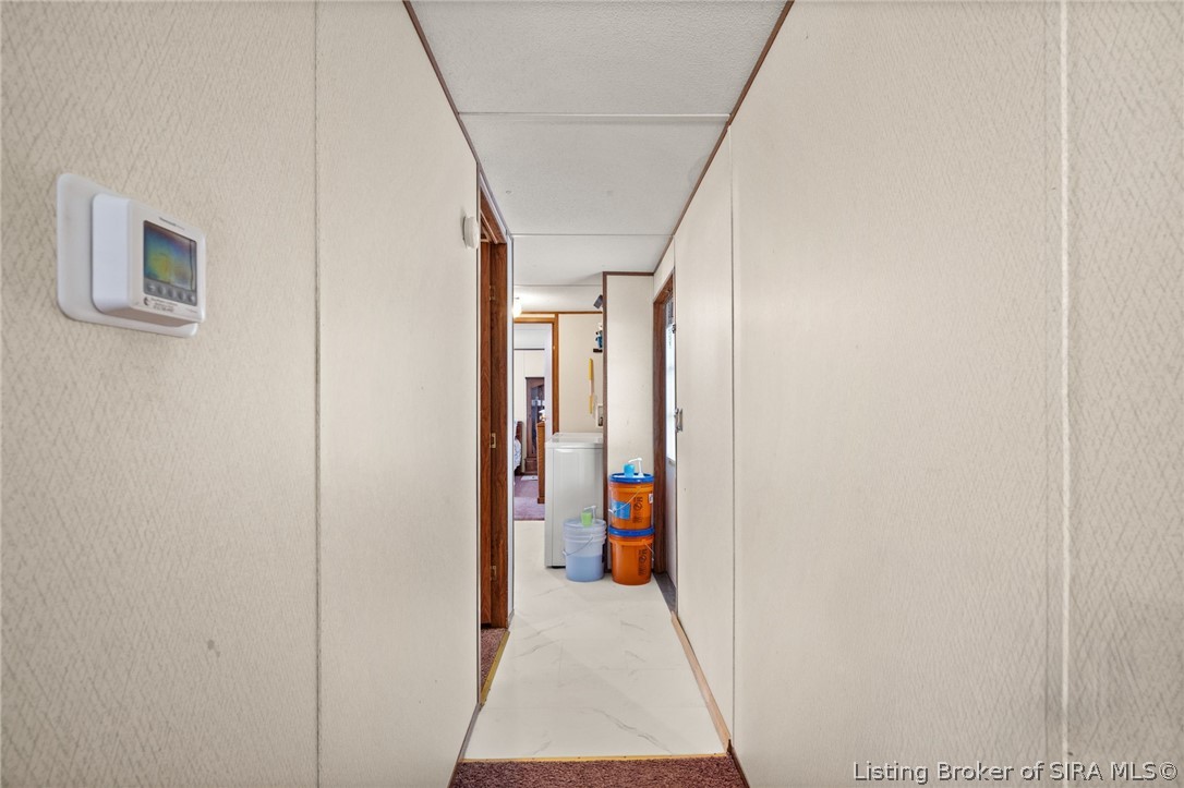 3430 South Heidelberg Road Southwest Corydon, IN 47112 - Photo 11 of 44 Hallway