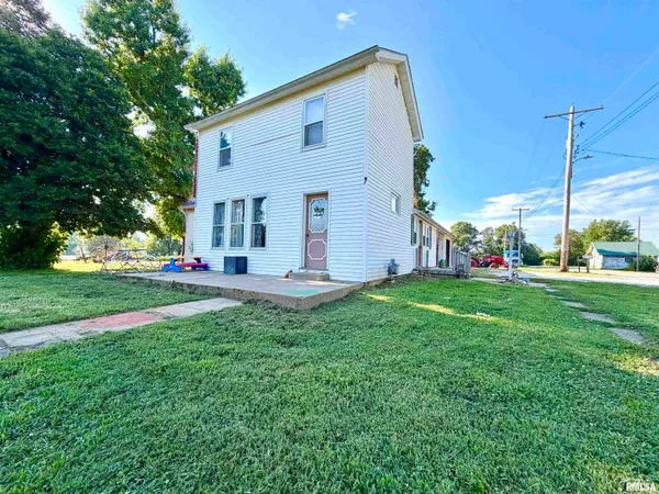$75,000 | 402 West Walnut Street, Griggsville, IL 62340