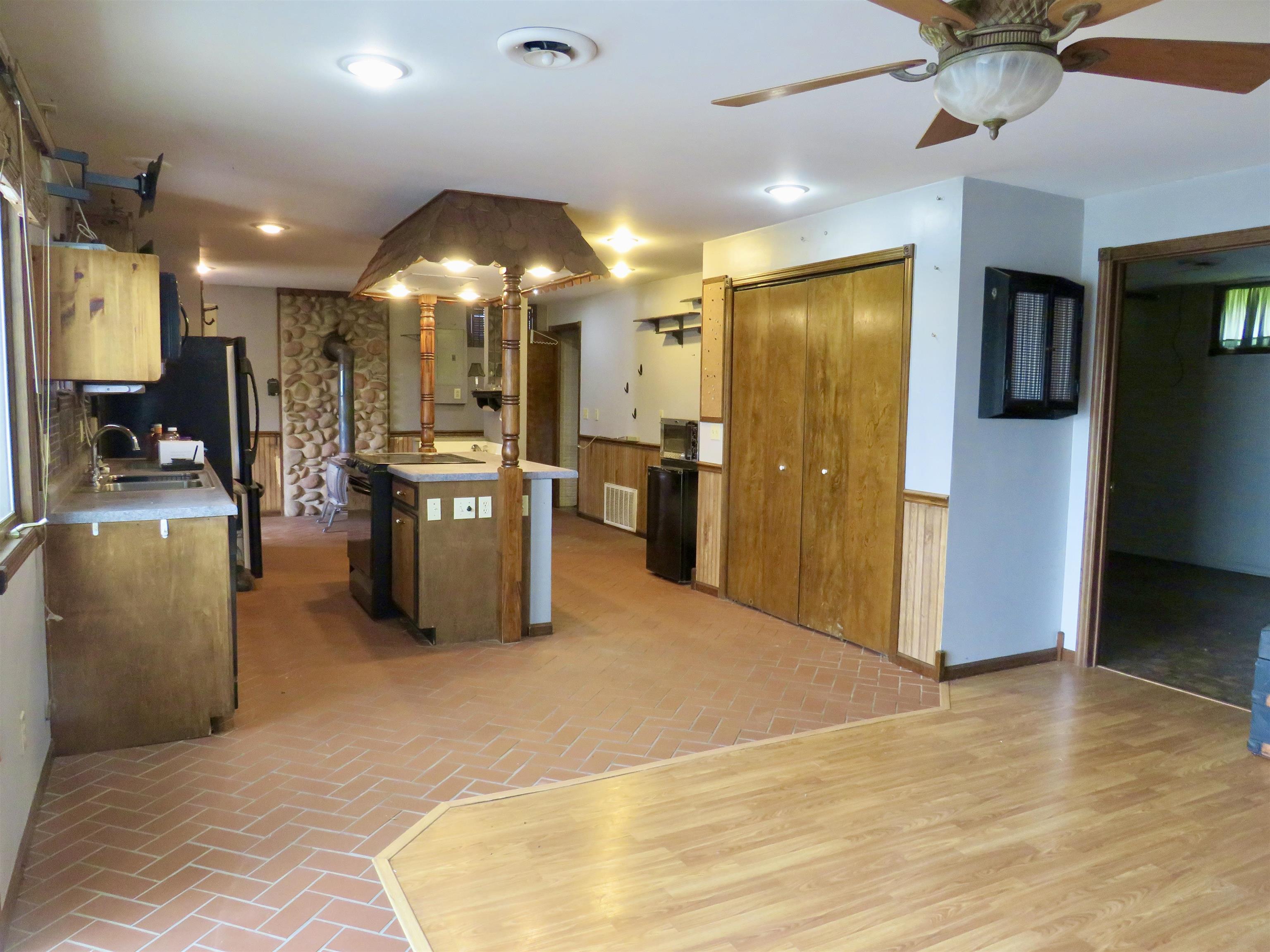 1139 Highway 20 Elizabeth, IL 61028 - Photo 17 of 88