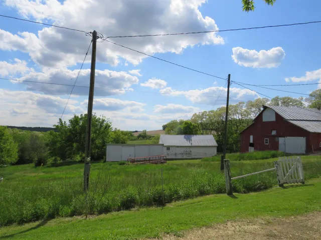 $499,000 | 1139 Highway 20, Elizabeth, IL 61028