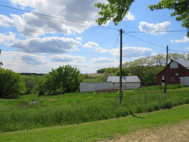 $499,000 | 1139 Highway 20, Elizabeth, IL 61028