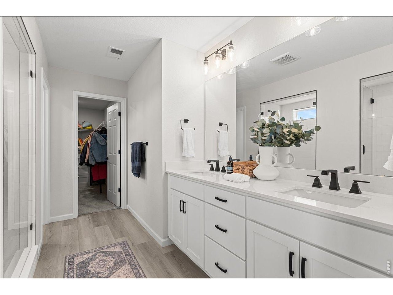 946 Rustling Street Windsor, CO 80550 - Photo 29 of 50 Primary Bath w/ dual sinks
