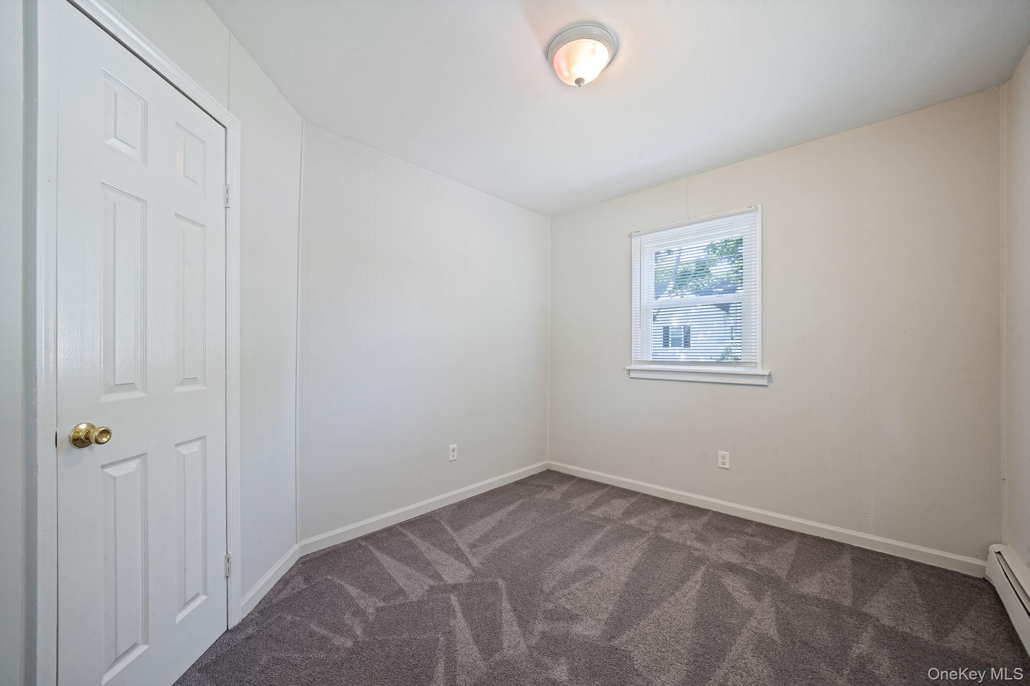 129 Shaber Road Patchogue, NY 11772 - Photo 8 of 23