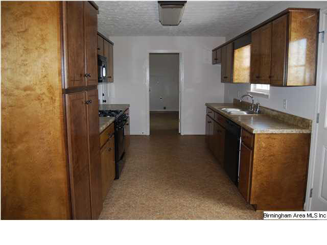 304 Bailey Road Weaver, AL 36277 - Photo 6 of 17 Gallery Image 6