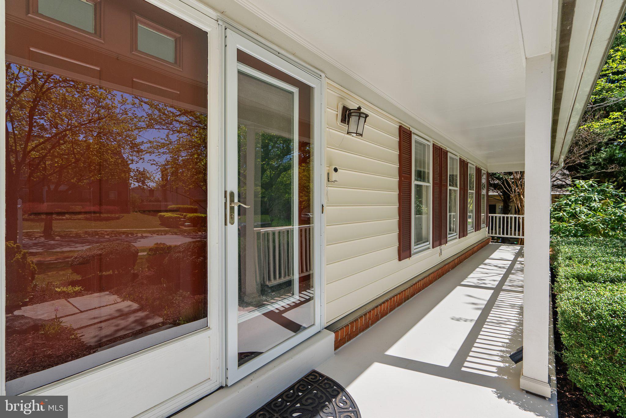 943 Willowleaf Way Potomac, MD 20854 - Photo 4 of 49 a view of a balcony with a potted plant