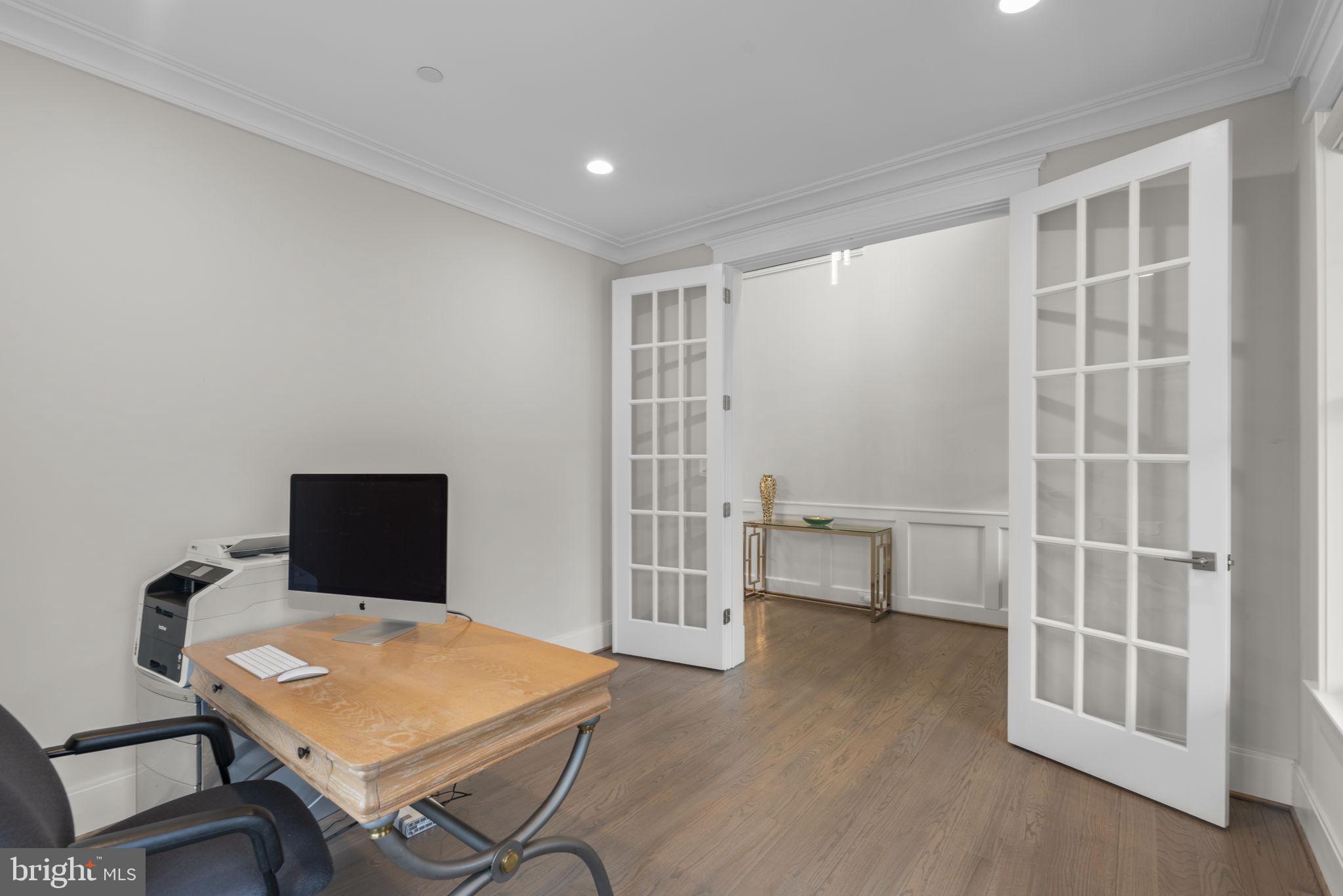 6304 Wilmett Road Bethesda, MD 20817 - Photo 21 of 47