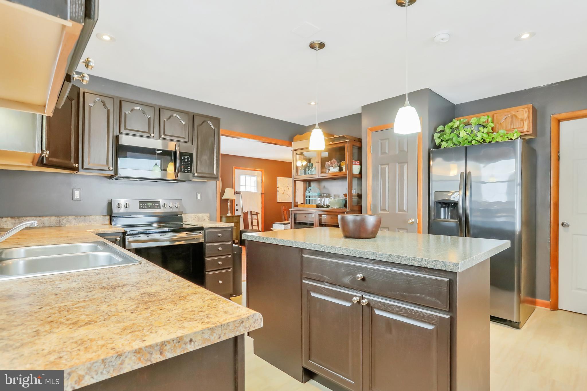 151 Blue Ridge Avenue Chester Gap, VA 22623 - Photo 11 of 47 Kitchen