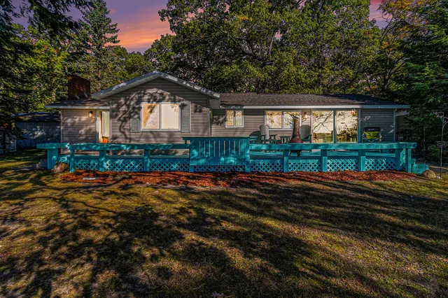 $325,000 | 289 McNitt Road, Manistee, MI 49660