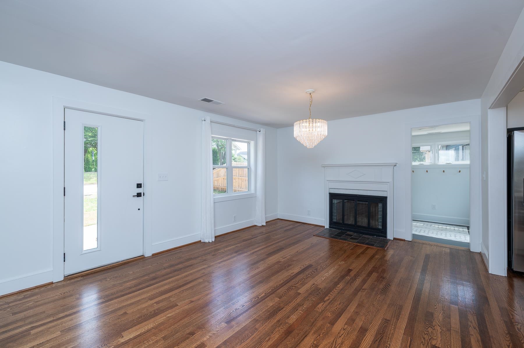 46 Briarcliff Drive Greenville, SC 29607 - Photo 3 of 39