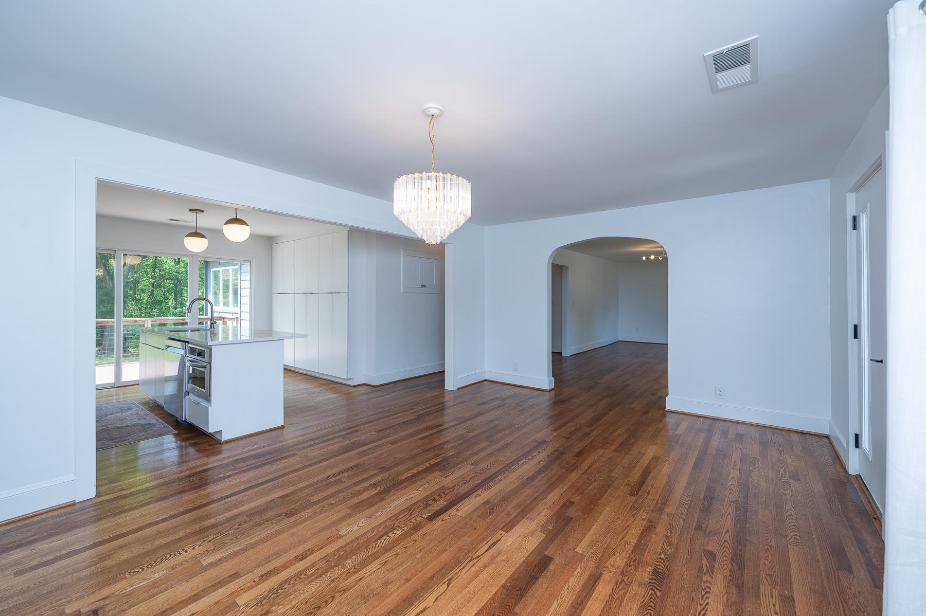 46 Briarcliff Drive Greenville, SC 29607 - Photo 5 of 39