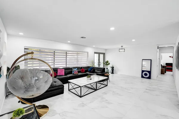 $8,700 | 3681 North 54th Avenue, Hollywood, FL 33021