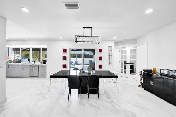 $8,700 | 3681 North 54th Avenue, Hollywood, FL 33021