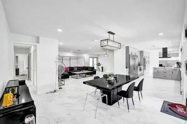 $8,700 | 3681 North 54th Avenue, Hollywood, FL 33021