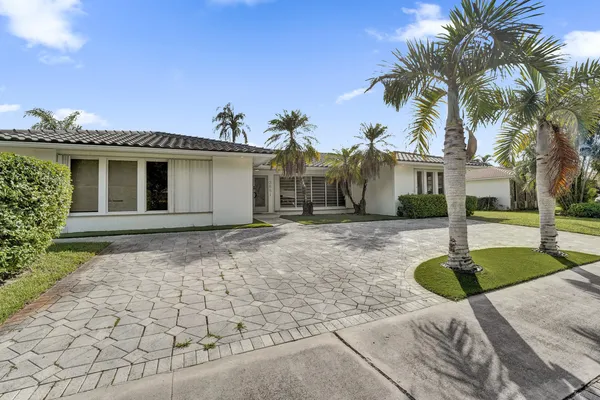 $8,700 | 3681 North 54th Avenue, Hollywood, FL 33021