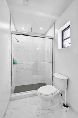 $8,700 | 3681 North 54th Avenue, Hollywood, FL 33021