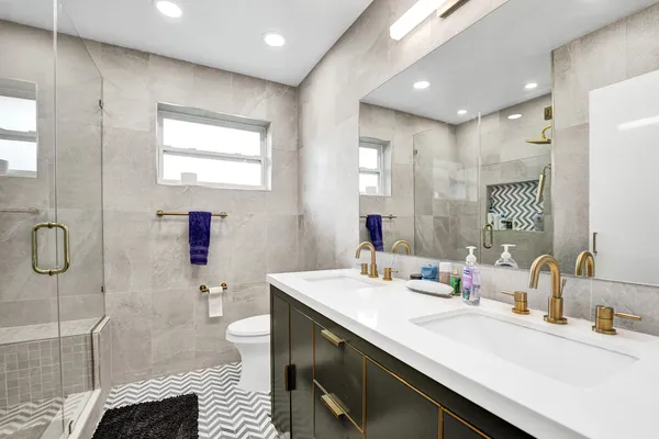 $8,700 | 3681 North 54th Avenue, Hollywood, FL 33021