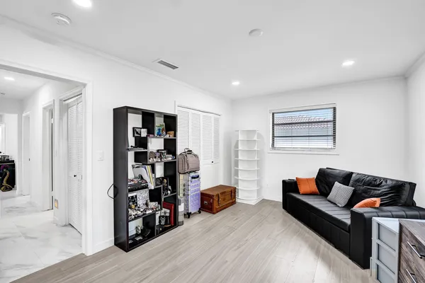 $8,700 | 3681 North 54th Avenue, Hollywood, FL 33021