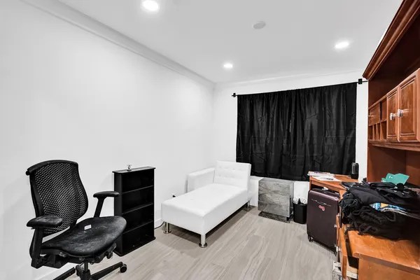 $8,700 | 3681 North 54th Avenue, Hollywood, FL 33021