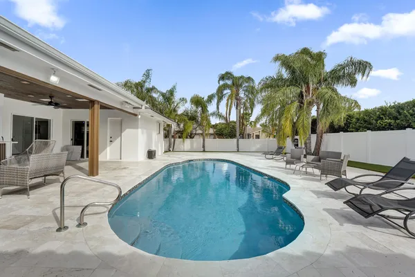 $8,700 | 3681 North 54th Avenue, Hollywood, FL 33021