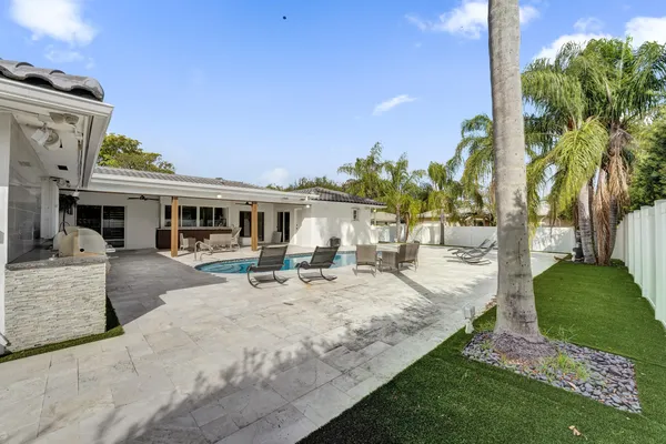 $8,700 | 3681 North 54th Avenue, Hollywood, FL 33021