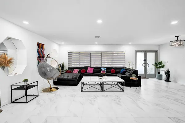 $8,700 | 3681 North 54th Avenue, Hollywood, FL 33021