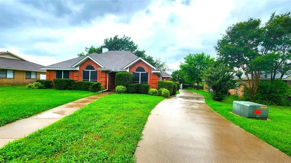 $2,200 | 3817 Yellowstone Place, Denton, TX 76209