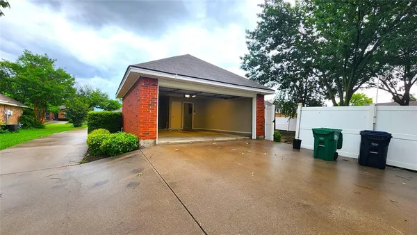 $2,200 | 3817 Yellowstone Place, Denton, TX 76209