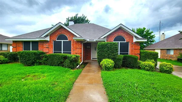 $2,200 | 3817 Yellowstone Place, Denton, TX 76209