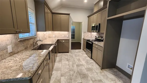 $2,200 | 3817 Yellowstone Place, Denton, TX 76209