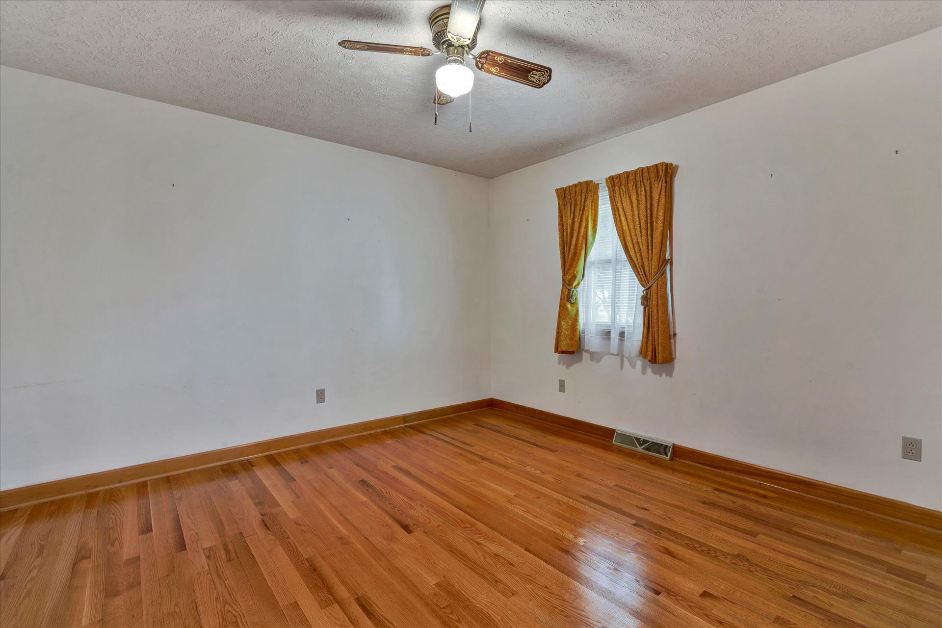 1102 Highland Lake Road Union Hall, VA 24176 - Photo 14 of 39 090920210006