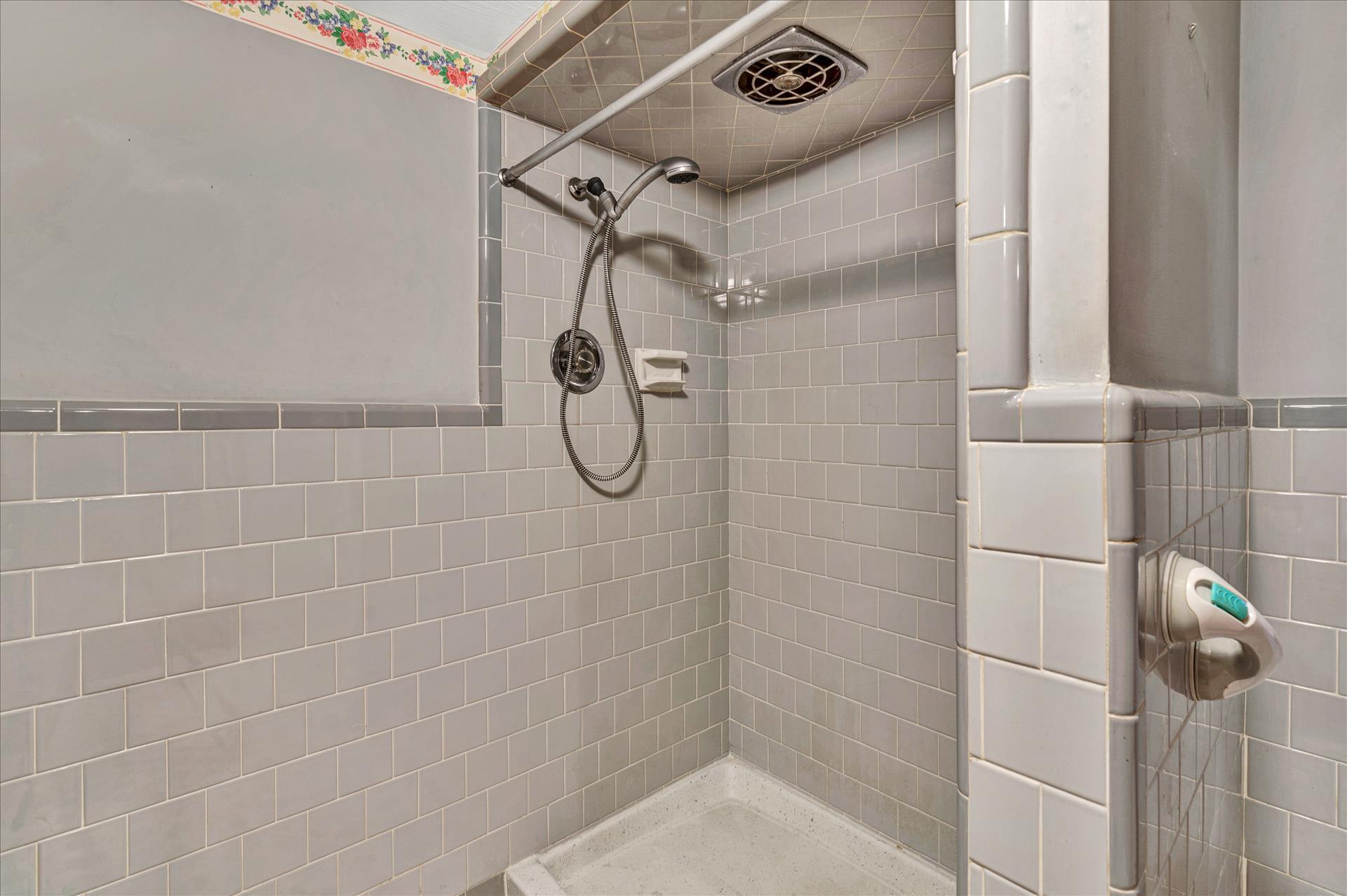 1102 Highland Lake Road Union Hall, VA 24176 - Photo 21 of 39 090920210015