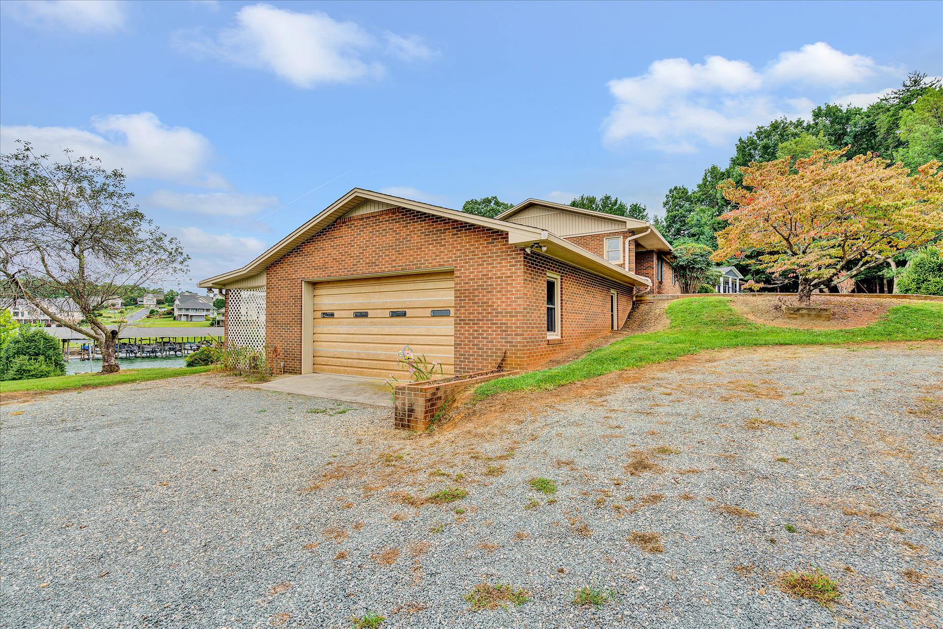 1102 Highland Lake Road Union Hall, VA 24176 - Photo 23 of 39 090920210024