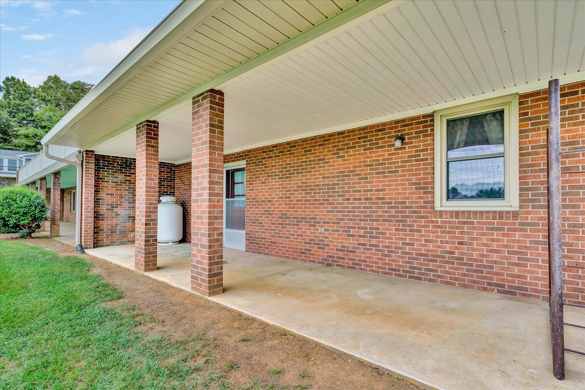 1102 Highland Lake Road Union Hall, VA 24176 - Photo 27 of 39 090920210025