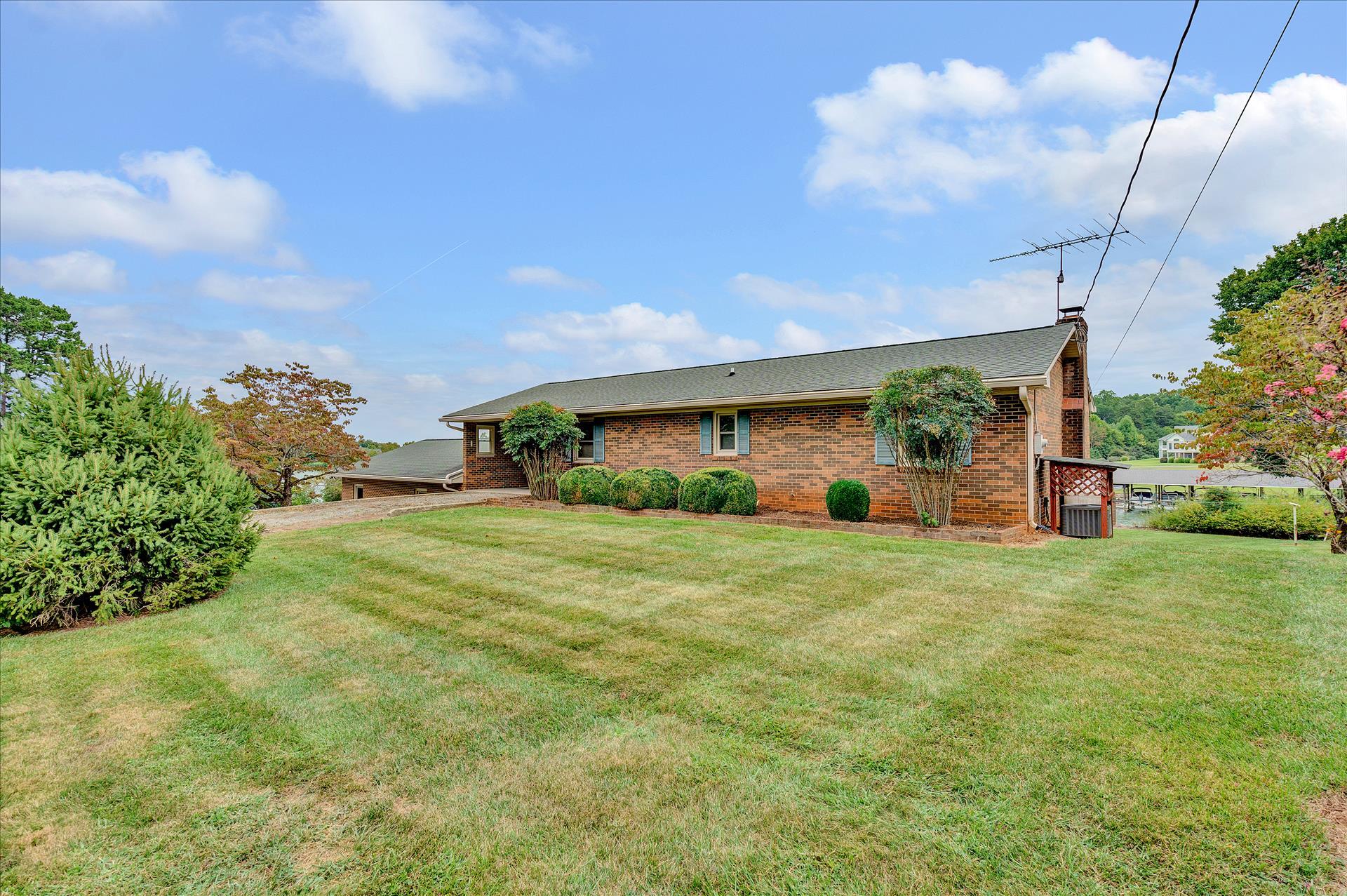 1102 Highland Lake Road Union Hall, VA 24176 - Photo 37 of 39 090920210048