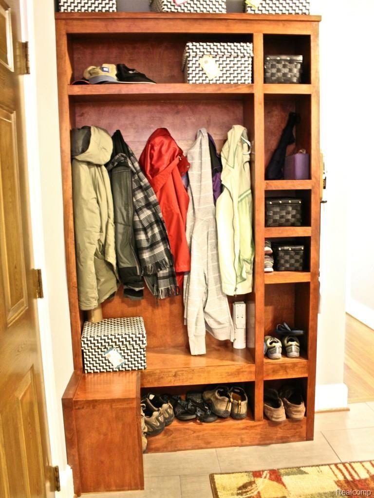 245 Pepper Tree Lane Rochester, MI 48309 - Photo 47 of 72 Mud Room